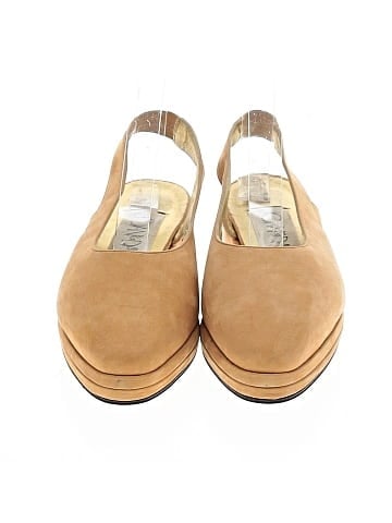 Joan & David Heels (view 2)