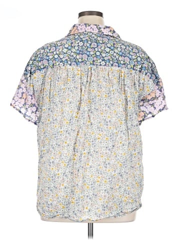 American Eagle Outfitters Short Sleeve Button-Down Shirt (view 2)