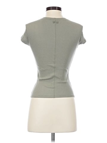 Fabletics Short Sleeve Turtleneck (view 2)