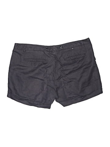 Gap Shorts (view 2)