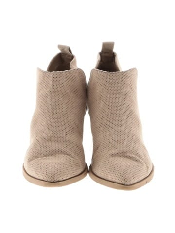 Universal Thread Ankle Boots (view 2)