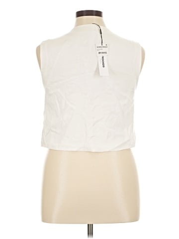 Vigoss Sleeveless Blouse (view 2)