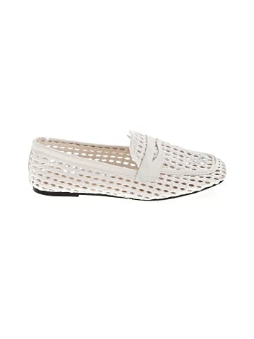 Unbranded Flats (view 1)