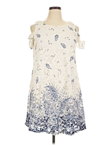 Signature by Robbie Bee Casual Dress (view 1)