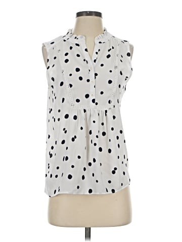 Ann Taylor LOFT Sleeveless Button-Down Shirt (view 1)