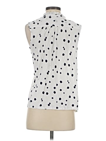 Ann Taylor LOFT Sleeveless Button-Down Shirt (view 2)