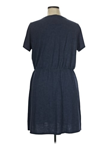 Old Navy Casual Dress (view 2)