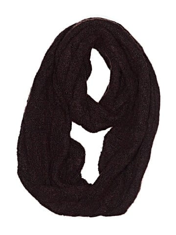CC Scarf (view 1)