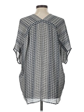 Vince. 3/4 Sleeve Silk Top (view 2)