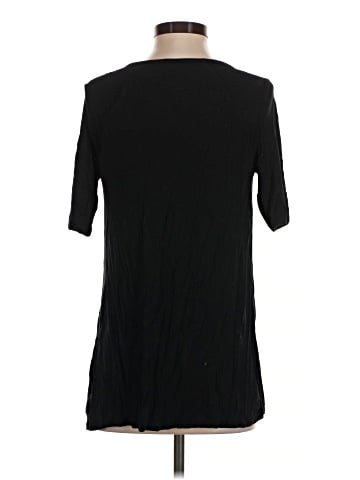 Liz Lange Maternity for Target Short Sleeve T-Shirt (view 2)