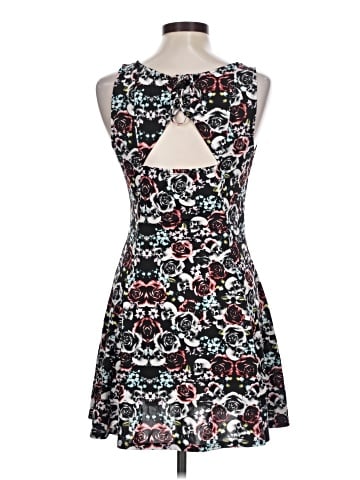 Hot Topic Casual Dress (view 2)