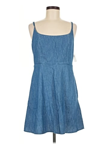 Old Navy Casual Dress (view 1)