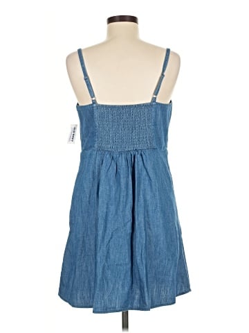Old Navy Casual Dress (view 2)