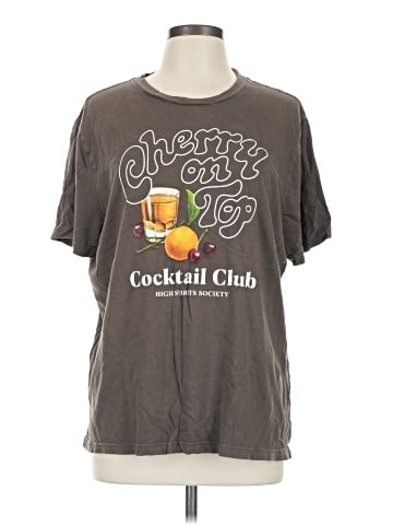 Old Navy Short Sleeve T-Shirt (view 1)