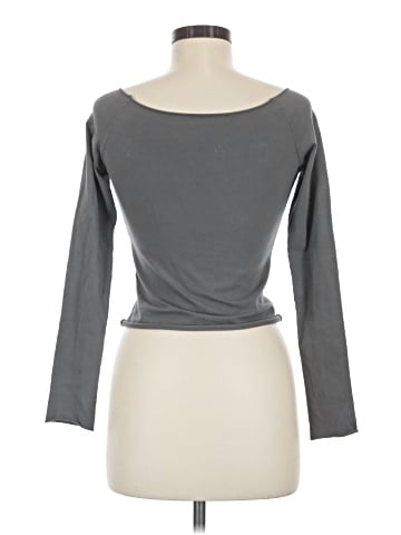 Brandy Melville 3/4 Sleeve T-Shirt (view 2)