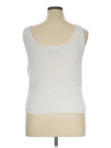 Vince. Sweater Vest (view 2)