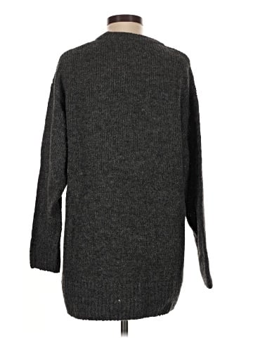 Old Navy Pullover Sweater (view 2)