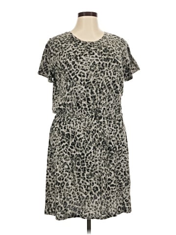 Old Navy Casual Dress (view 1)