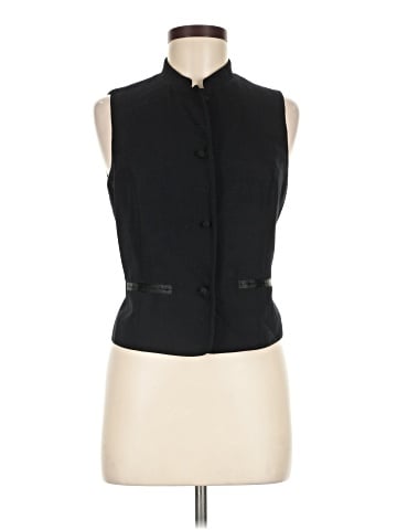 Gap Sleeveless Button-Down Shirt (view 1)
