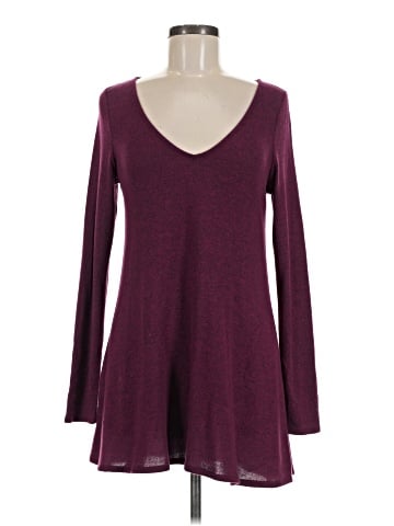 Express Outlet Long Sleeve Top (view 1)