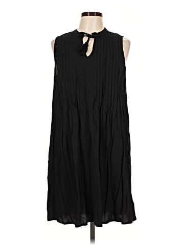 Old Navy Casual Dress (view 1)