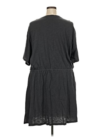 Old Navy Casual Dress (view 2)