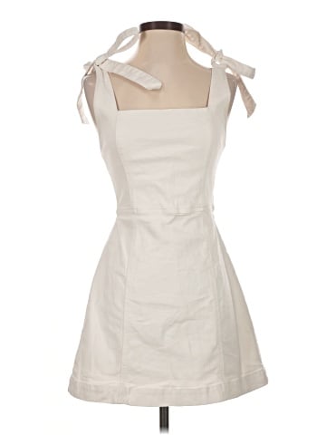 Alice + Olivia Casual Dress (view 1)