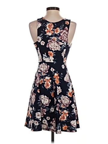 Soprano Casual Dress (view 2)