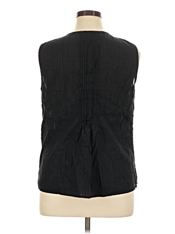 Preswick & Moore Sleeveless T-Shirt (view 2)