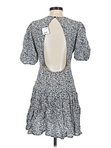 Urban Outfitters Casual Dress (view 2)
