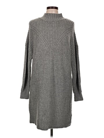 Old Navy Turtleneck Sweater (view 1)