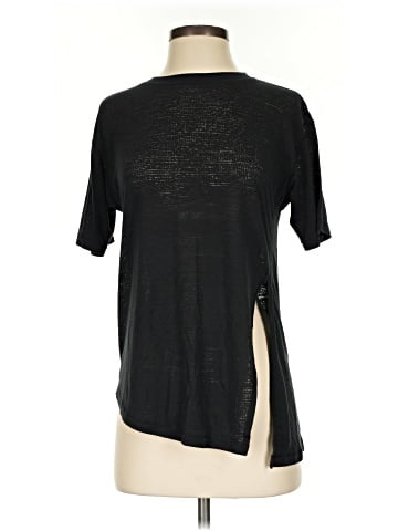 Lululemon Athletica Short Sleeve T-Shirt (view 1)