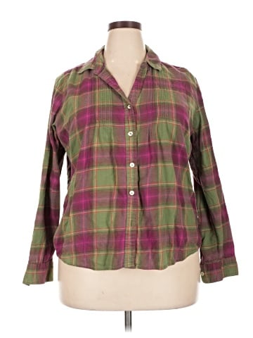 Maurices Long Sleeve Button-Down Shirt (view 1)