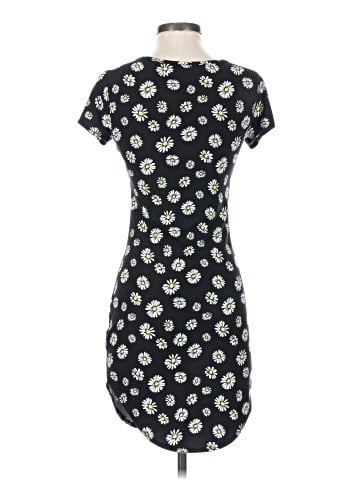No Boundaries Casual Dress (view 2)