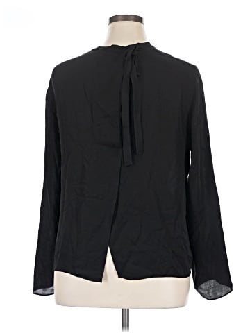 Vince. Long Sleeve Turtleneck (view 2)
