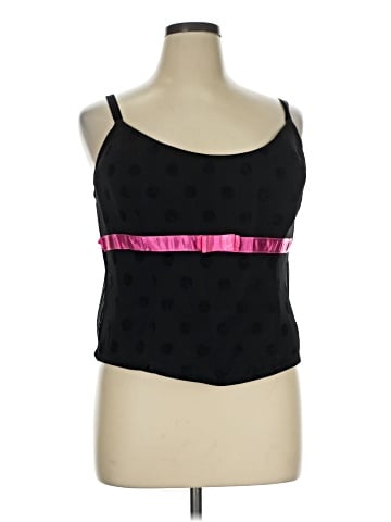 Cacique Sleeveless Top (view 1)
