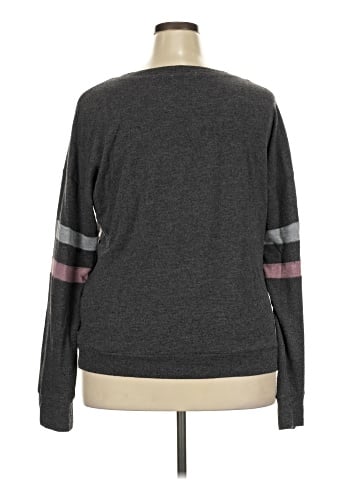 Nine Britton Long Sleeve T-Shirt (view 2)
