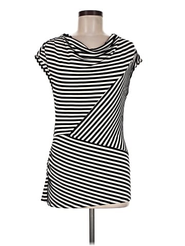Maurices Short Sleeve Top (view 1)