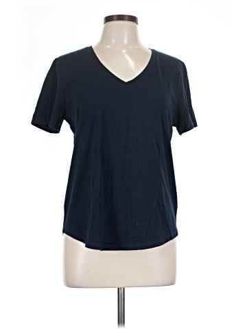 Lululemon Athletica Short Sleeve T-Shirt (view 1)