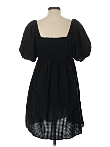 Old Navy Casual Dress (view 2)
