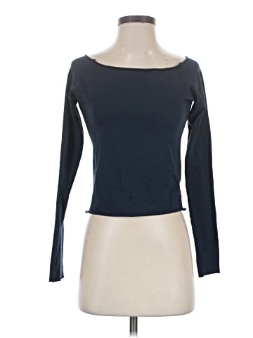 Brandy Melville 3/4 Sleeve T-Shirt (view 1)