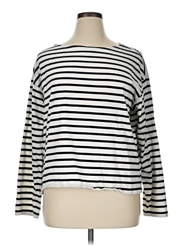 Old Navy Long Sleeve T-Shirt (view 1)