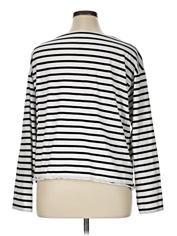 Old Navy Long Sleeve T-Shirt (view 2)