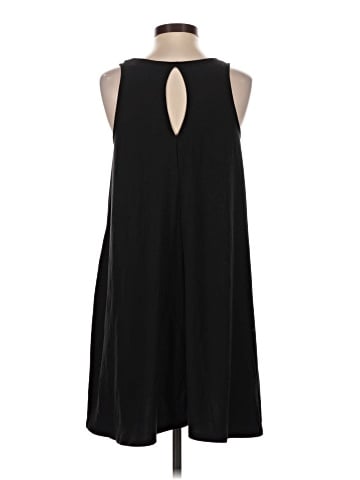Bobbie Brooks Sleeveless T-Shirt (view 2)
