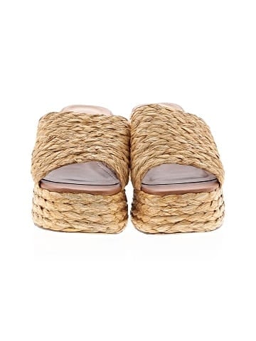 Unbranded Wedges (view 2)