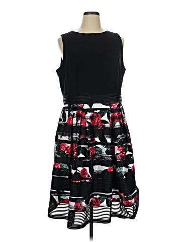 Carmen Marc Valvo Casual Dress (view 1)