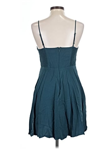 Old Navy Casual Dress (view 2)