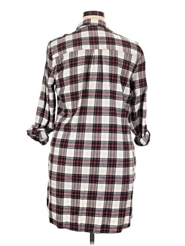 Abercrombie & Fitch Casual Dress (view 2)