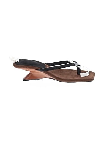 Unbranded Wedges (view 1)