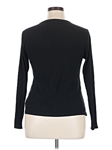 Old Navy Long Sleeve T-Shirt (view 2)
